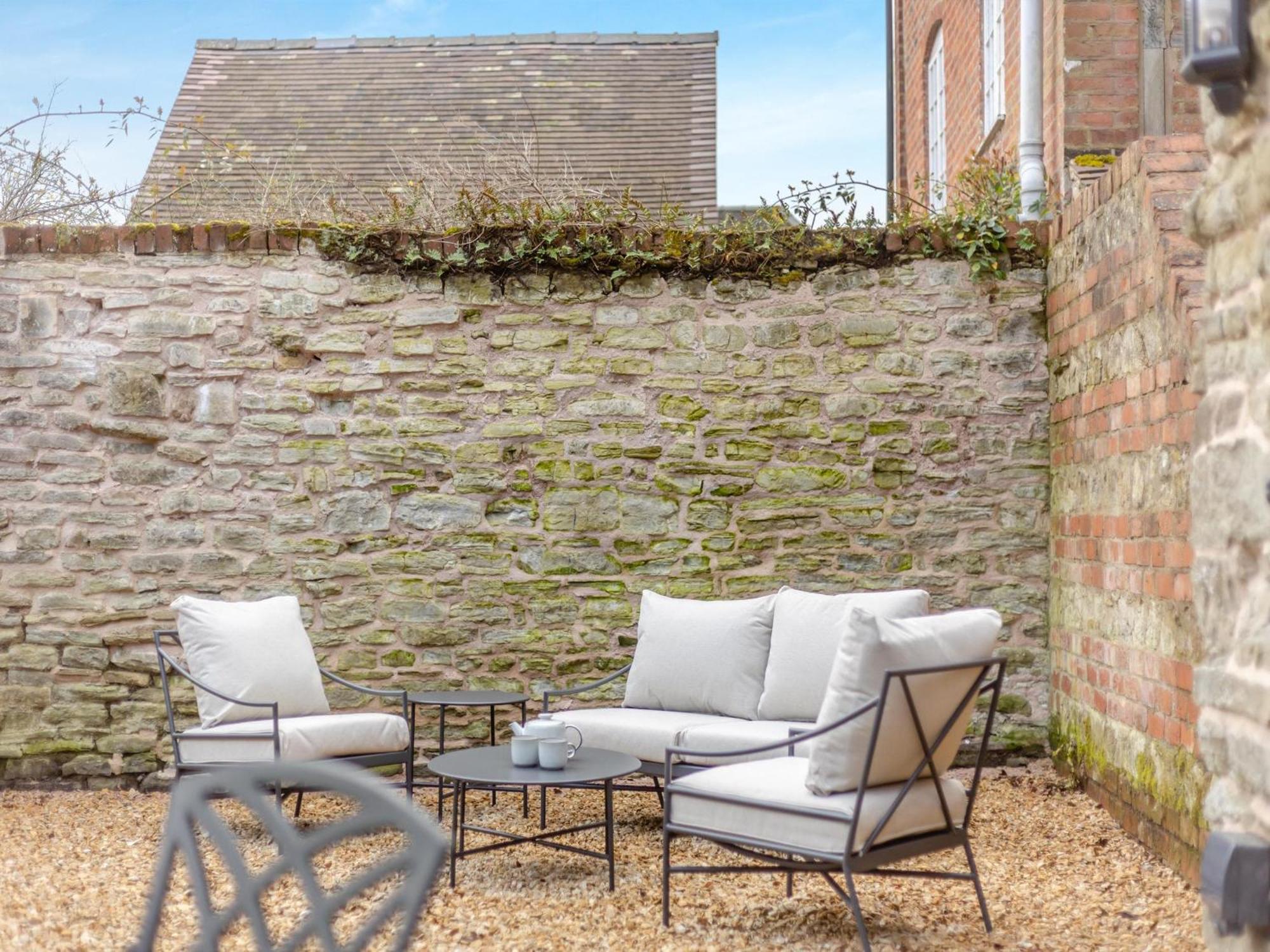 Dinham Villa Ludlow Exterior photo